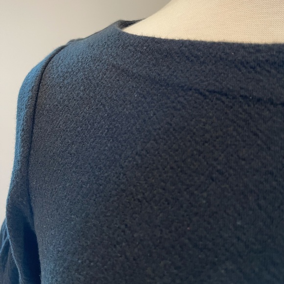 A NEW DAY | BELL SLEEVE TOP - Picture 4 of 4